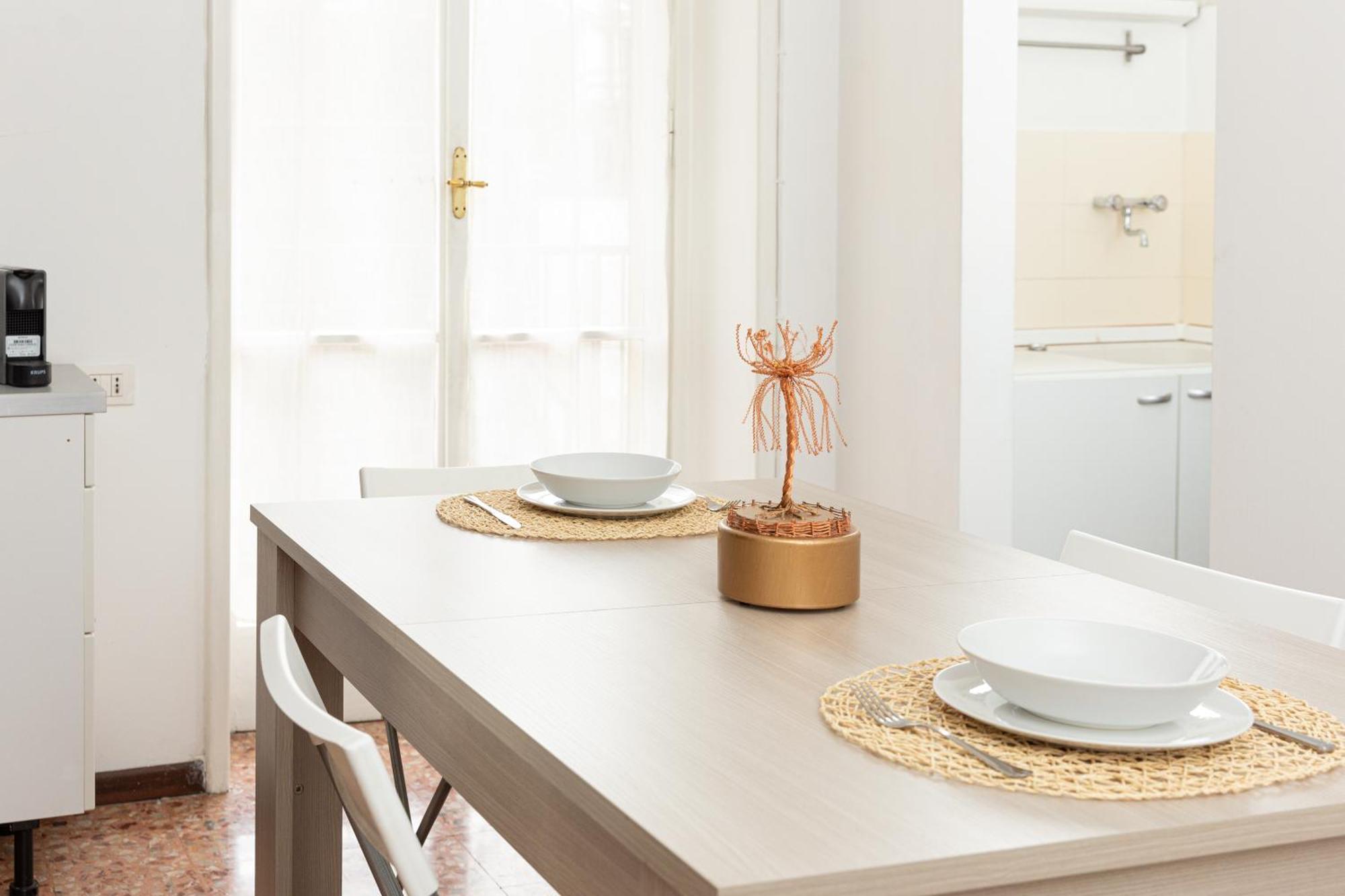 Picasso - Spacious Exclusive Apartment Milão Exterior foto